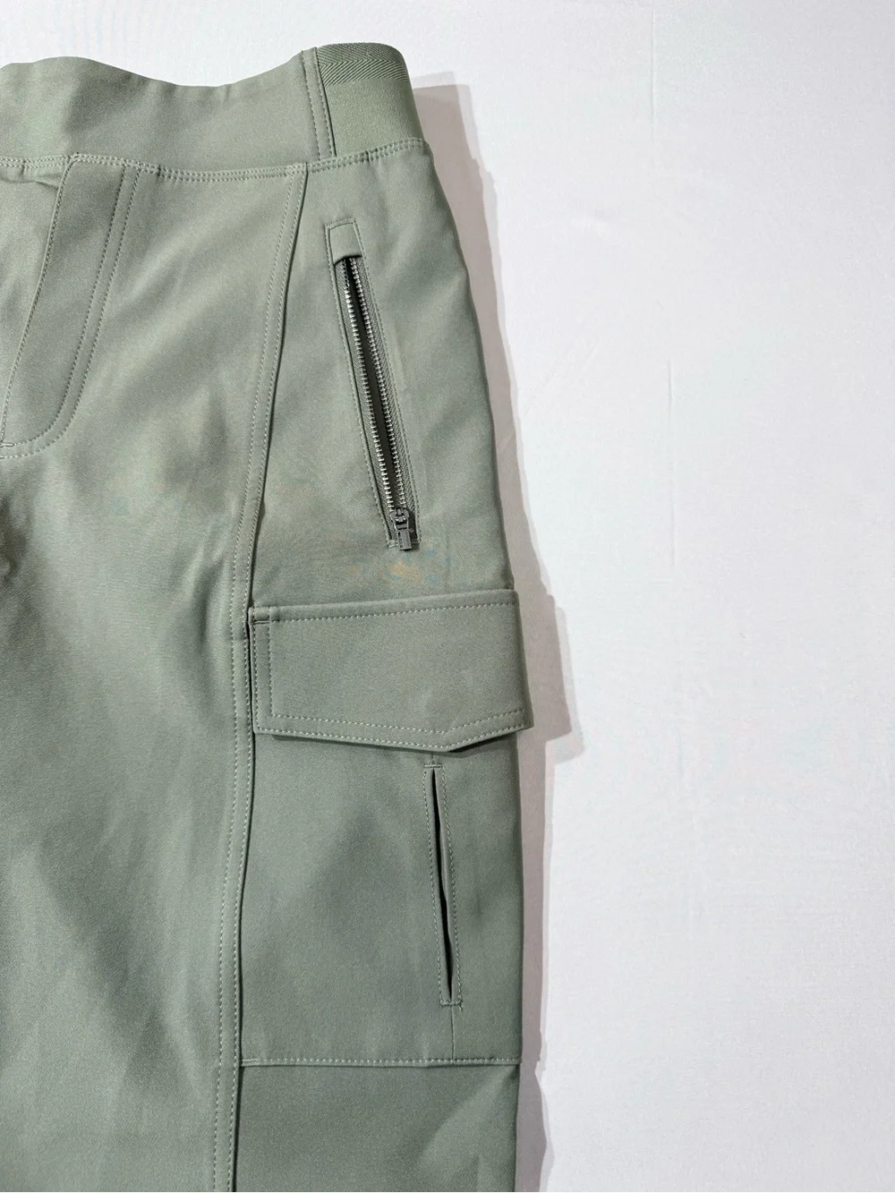 Athleta Endless High Rise Cargo pants sage green - Picture 6 of 7